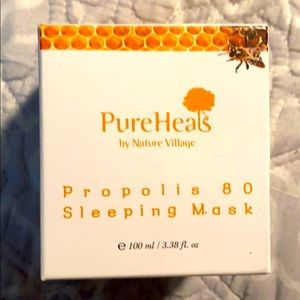 Pure heals sleeping mask